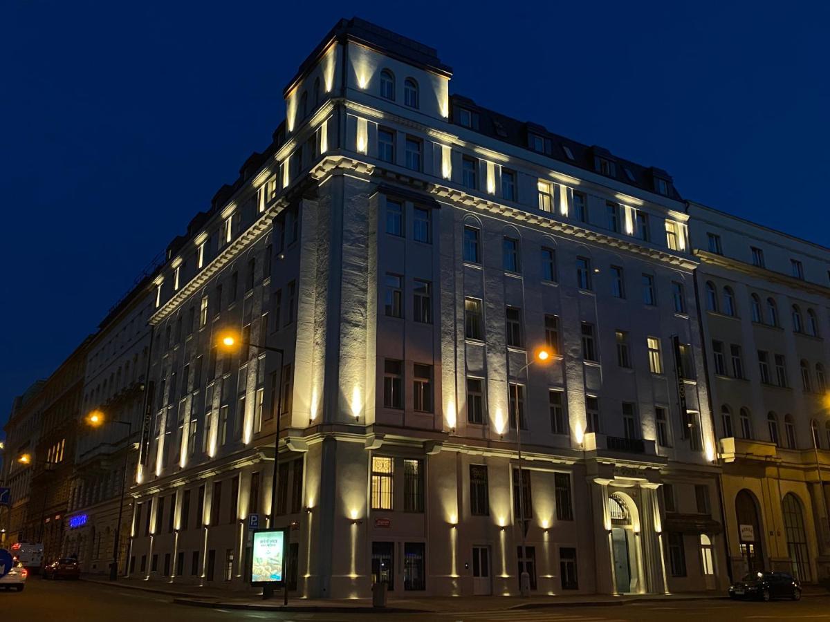 The Gold Bank Hotel Praha Bagian luar foto